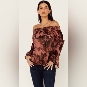 SHYANNE WOMEN'S BURNOUT SATIN PRINTED PEASANT TOP mauve and brown NWT